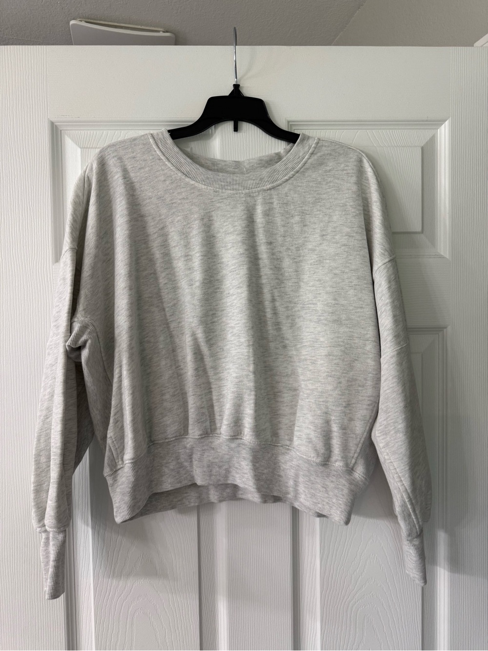 Celebrity Pink Light Gray Ribbed Crewneck Sweatshirt